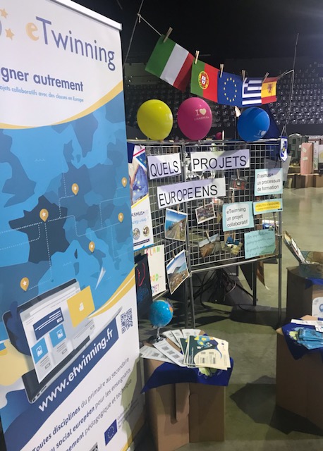 Canope_DTNA's tweet photo. Congrès #AGEEM @canope_33 present pour Projet #eTwinning et Le temps de la musique. #smartfaust Merci @canope_24 @annelavigne5 @philippeguillem https://t.co/7bdW5LVoS2