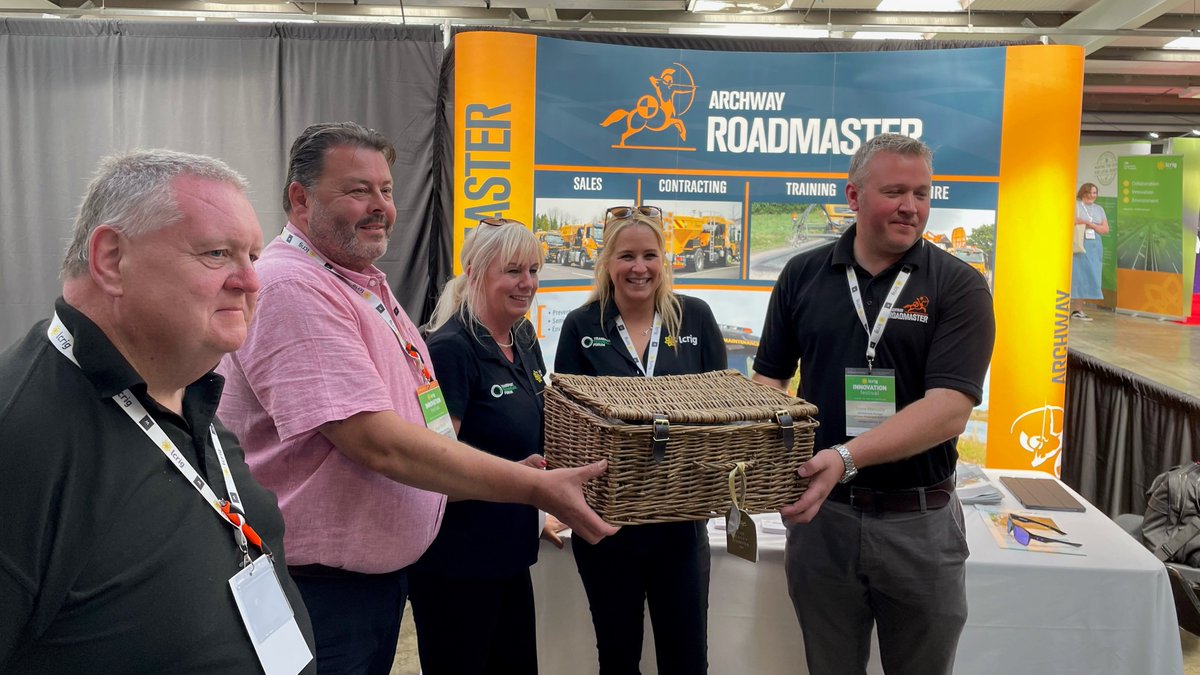 Well done to our <a href="/lcrig/">Crigs</a> prize winner Nigel Smith of North Yorkshire Highways who not only won the prize but gave it to the @LCRIG team in thanks for a fantastic event!
#WellDone #ItsAWrap #InnovationFestival