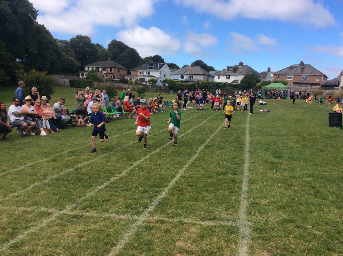 WideyOak tweet media