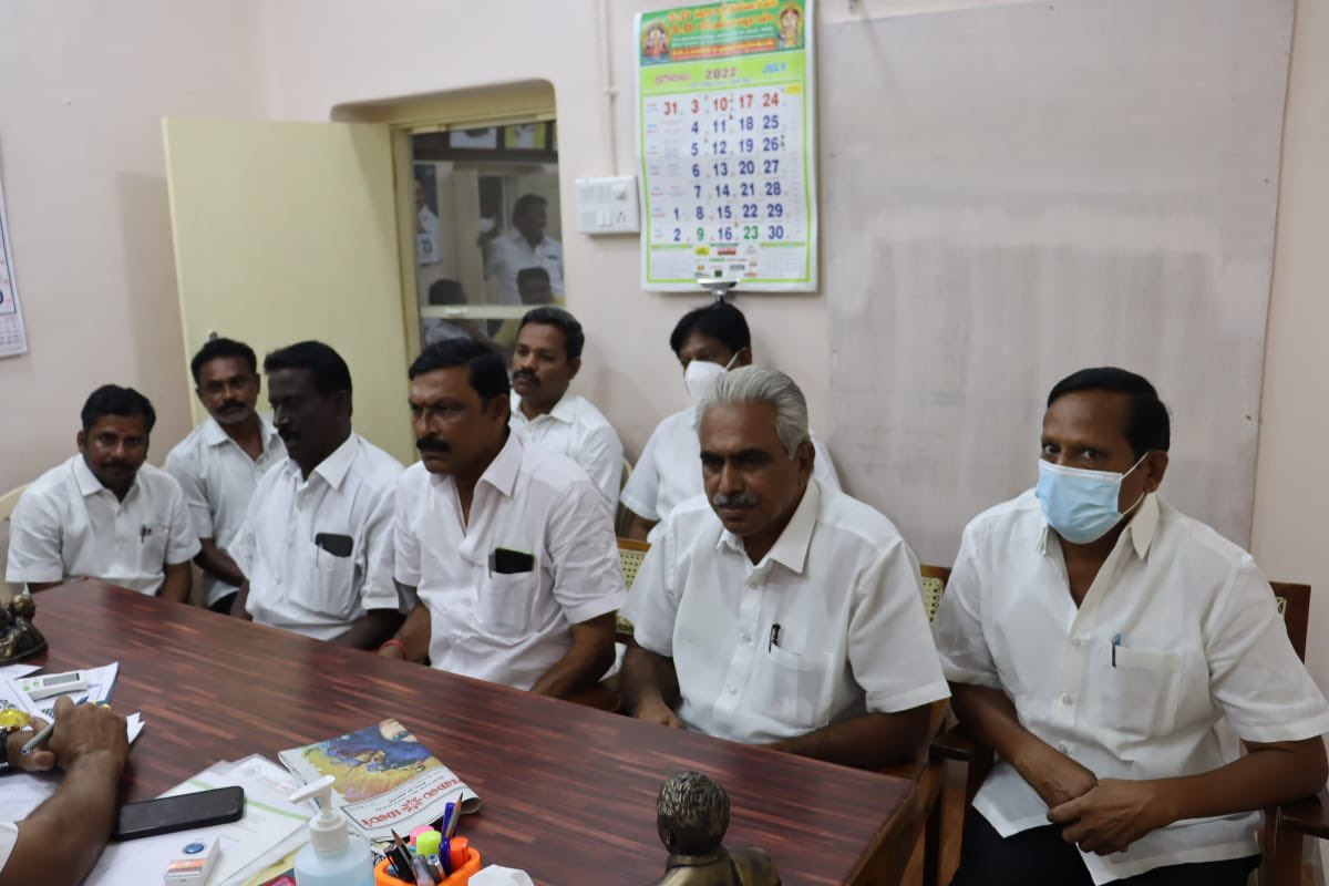 SalemRRajendran's tweet photo. மாண்புமிகு தமிழ்நாடு முதலமைச்சர் @mkstalin அவர்களின் வழிகாட்டுதல்படி, 

கழக இளைஞரணி செயலாளர் @Udhaystalin அவர்களின் முன்னெடுப்பில் 

@dmk_youthwing சார்பில் நடைபெறவுள்ள திராவிட மாடல் பயிற்சி பாசறை கூட்டம் தொடர்பாக ஓமலூர் தொகுதிக்குட்பட்ட ஒன்றிய மற்றும் பேரூர் கழக (1/2) https://t.co/fysPrPadPN