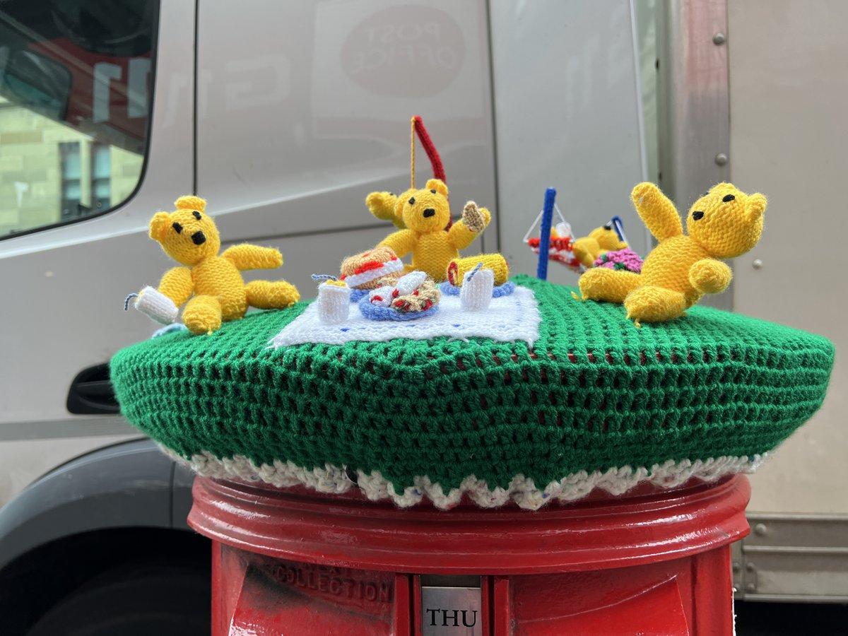 tomamacgregor's tweet photo. A Teddy's bears' picnic, you see all sorts of wonderful sights in Glasgow! https://t.co/YjgQJrHjSg
