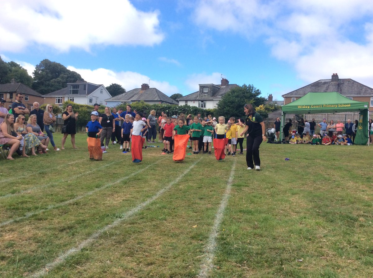 WideyOak tweet media