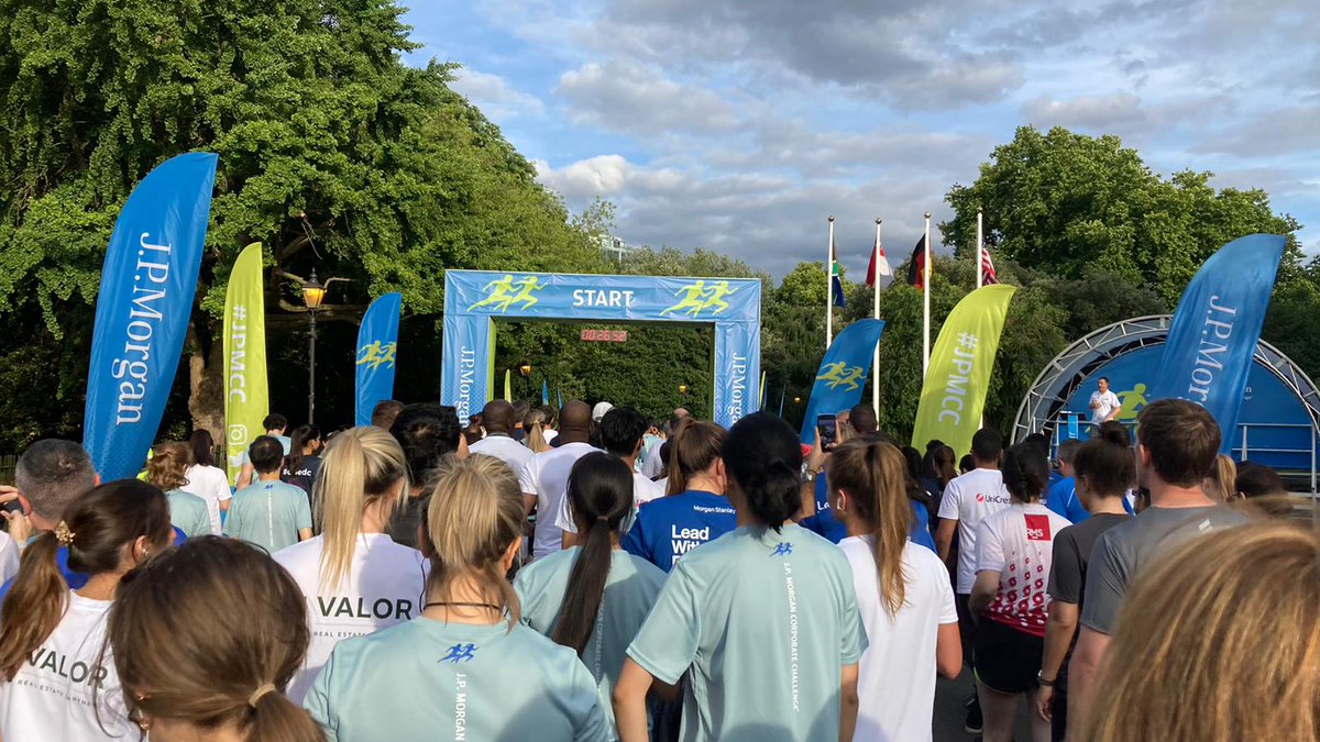 Aquis_Exchange's tweet photo. Team Aquis were happy to be back in Battersea Park at the #JPMCC yesterday! One day we hope to run as fast as our exchange platform 😉

(Thank you @jpmorgan for organising!) https://t.co/xqIFxKsOw9