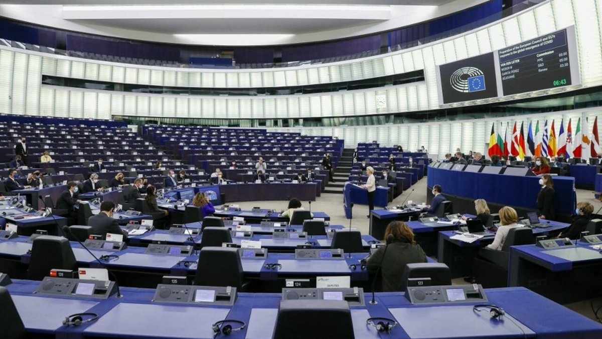 Le Parlement européen demande l'inclusion de l'avortement dans les droits fondamentaux de l'UE rfi.my/8Z0u.t