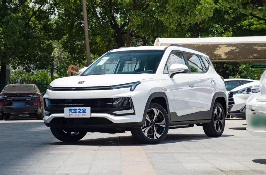 kleensamsonite's tweet photo. ... on peut reconnaître sans équivoque les croisements chinois des modèles #JACS4, #JACS7 #SeholX6 et #SeholA5 plus, qui ont récemment été mis en vente en #Chine. https://t.co/YRnOIKM6ui
