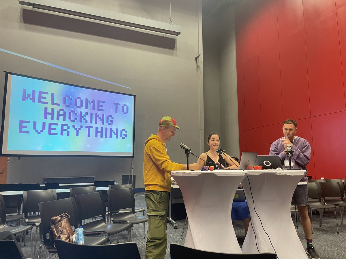 Organize a podcast session instead of a classic panel at the conference? 🎙 Amazing idea! I haven't had this much fun at a conference in a long time, very inspiring sharing of scientific knowledge. Thanks to <a href="/PBialski/">Paula Bialski</a> <a href="/xmacex/">Mace ‘PDF is a feeling 💖’ Ojala</a> <a href="/analog_a/">analog_aesthet1K</a> you hacked the #easst2022 ! w/<a href="/cansuguner/">Dr. Cansu Güner</a>