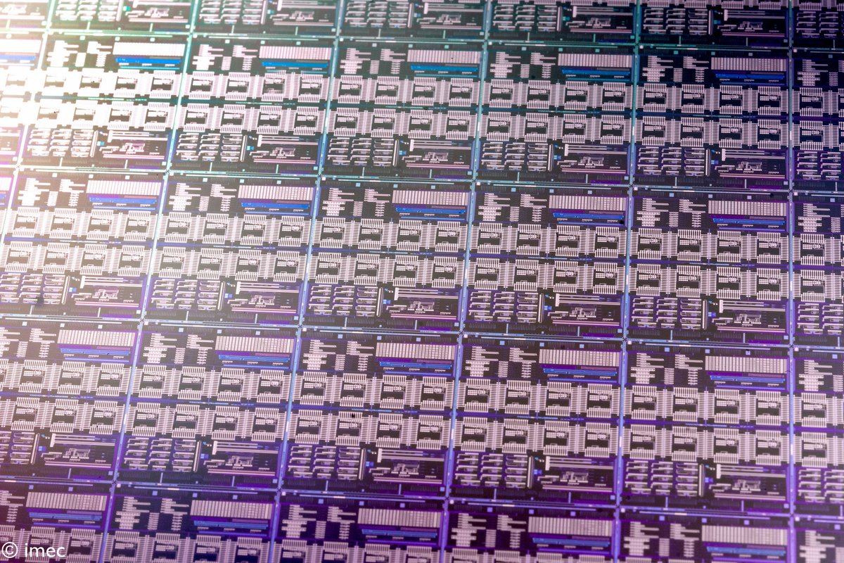 📰#SiPhotMPWupdates of this week⛱️🌞

🔹3rd round of DRC for 𝐄𝐏𝟗𝟎𝟎𝟐 has finished and we are starting data prep 🔢

🔔Follow us for more @imec_in's #Silicon #Photonics #MPW updates

❓Questions 📩: epsiphot@imec.be