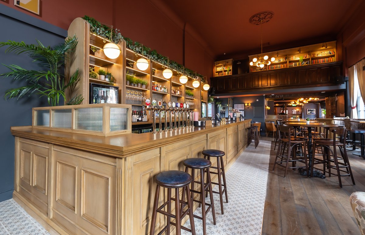 Metropolitan Pub Co tweet media