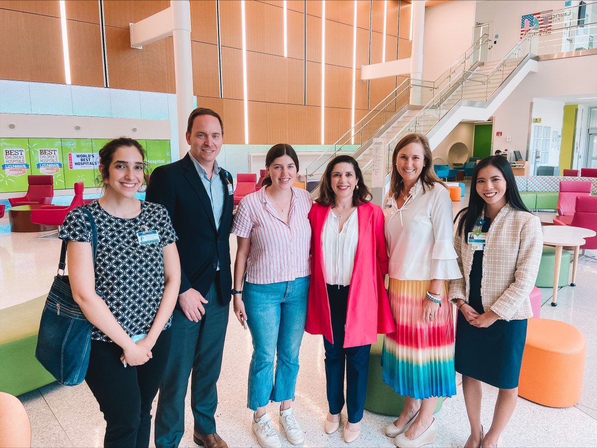 manfamchildrens's tweet photo. Thank you to @Aimee4nola for paying a visit to Children's Hospital New Orleans! https://t.co/5Q0f2SoHlk