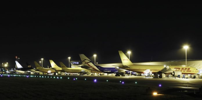 York Aviation (@yorkaviation) on Twitter photo We were recently commissioned by <a href="/EMA_Airport/">East Midlands Airport</a> to research how cargo operations at East Midlands Airport deliver economic benefits to the East Midlands region and the whole of the UK.
Read a summary of our findings here:
mediacentre.eastmidlandsairport.com/east-midlands-…
#eastmidlands #airfreight #cargo We were recently commissioned by <a href="/EMA_Airport/">East Midlands Airport</a> to research how cargo operations at East Midlands Airport deliver economic benefits to the East Midlands region and the whole of the UK.
Read a summary of our findings here:
mediacentre.eastmidlandsairport.com/east-midlands-…
#eastmidlands #airfreight #cargo