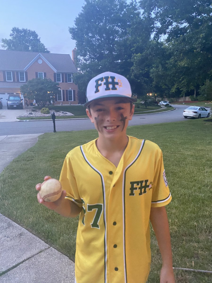 DaffneiRiedel's tweet photo. June 28.2022: @FHLLBaseball 11u HR #1 for J. Riedel!  💚⚾️💚 #GoFortHunt #LifewithJR #PureJOY #SimpleJOY #FirstHR #DefendtheFort #FHLL #FHLL11u #BaseBall #VAD9LL #VALittleLeagueBaseball #J$$ https://t.co/8ehlHVfoPz