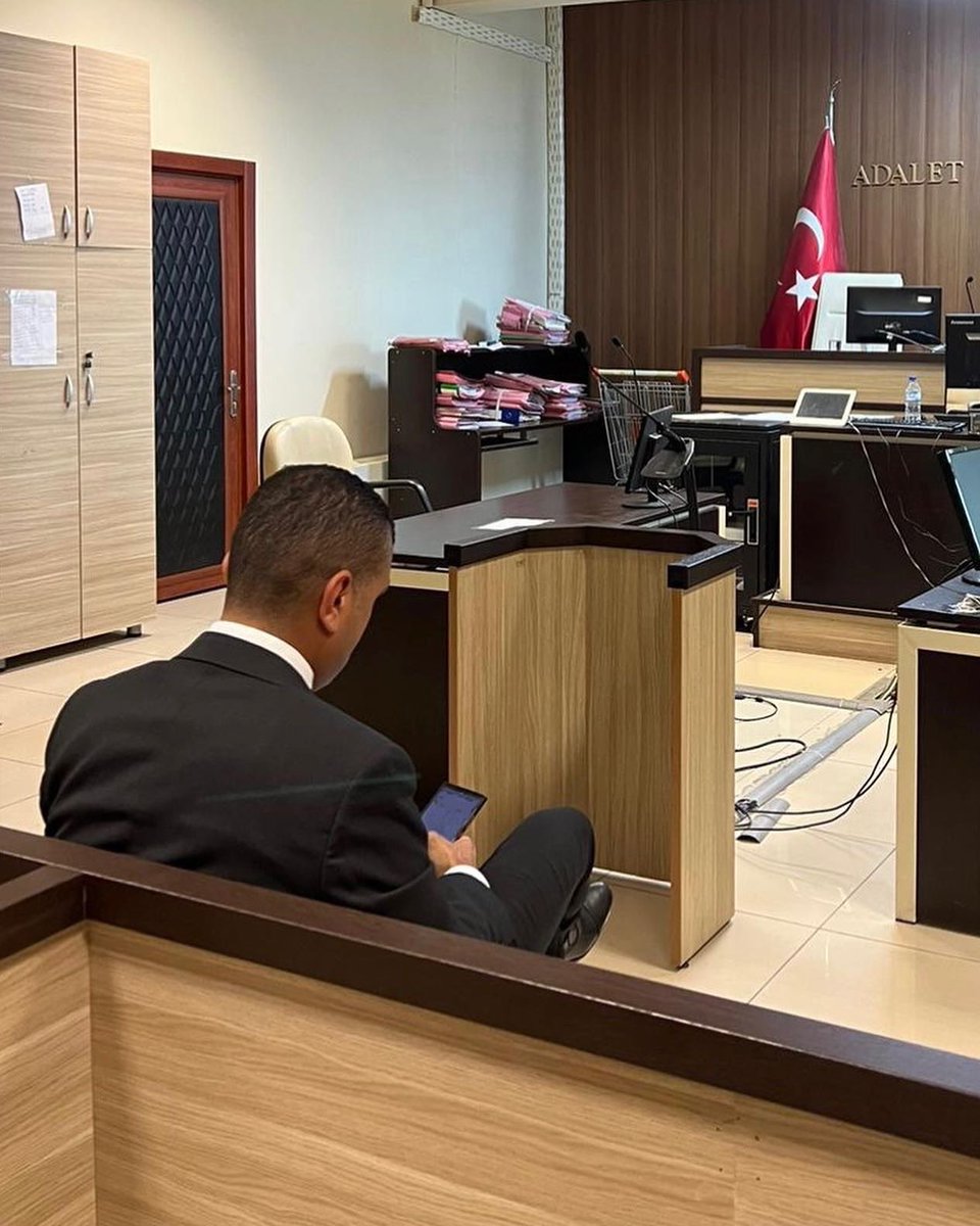 AVUKATI YOK SAYAMAYACAKSINIZ…
<a href="/MersinBarosu/">Mersin Barosu</a> Av. Gazi ÖZDEMİR
<a href="/barolar/">Türkiye Barolar Birliği</a> <a href="/AvukatHG/">Avukat Hakları Grubu ⚖️</a> <a href="/avdayanismasi/">Avukat Dayanışması</a> <a href="/yankibuyuksezer/">Yankı Büyüksezer</a> @avhaklarigrubu