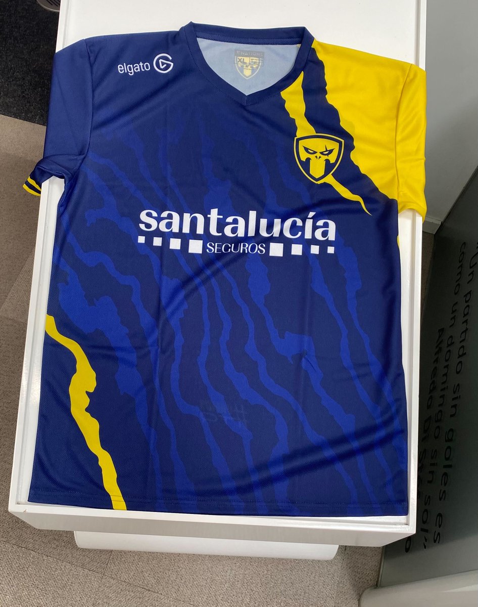 MeriStation's tweet photo. ¡Nos acaba de llegar esta nueva camiseta del equipo Team Queso! @TeamQuesoGG 🧀🎮

Muchas gracias y suerte de cara a la temporada 💪🍀 https://t.co/DYF3ha1tIA