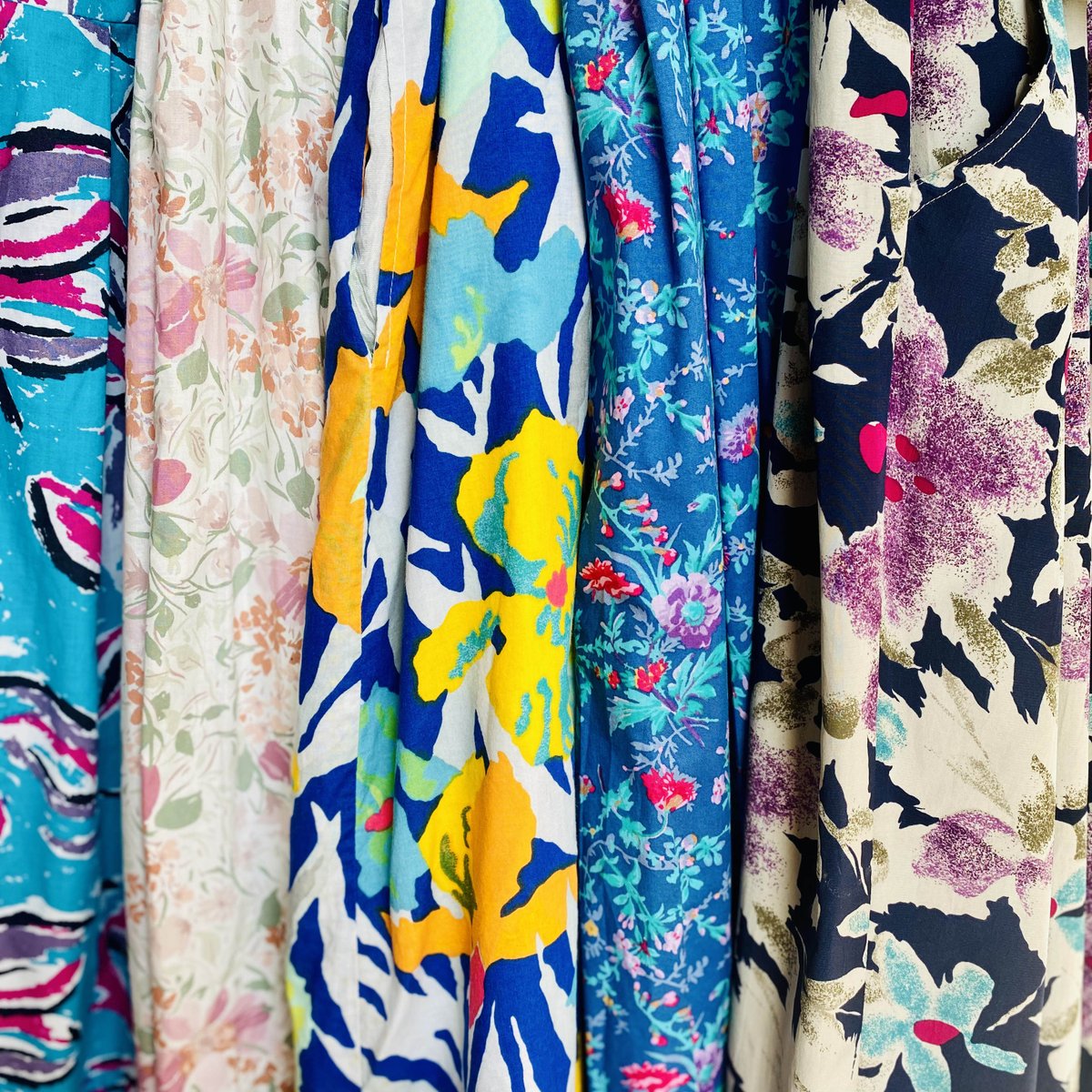 GeorginasVintag's tweet photo. Check out these amazing Laura Ashley &amp; Betty Barclay dresses &amp; a jumpsuit coming very soon! Watch this space! #teaser #Lauraashley #BettyBarclay #vintageteaser #georginasvintage #forsalesoon https://t.co/WZ13Ij2qTB