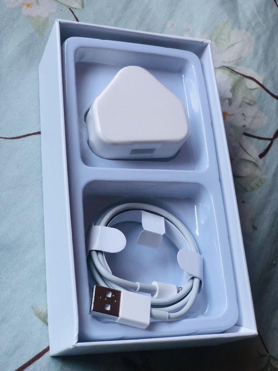 MaleekNG Phone Accessories and Gadgets on Twitter "iPhone XS Max 5W