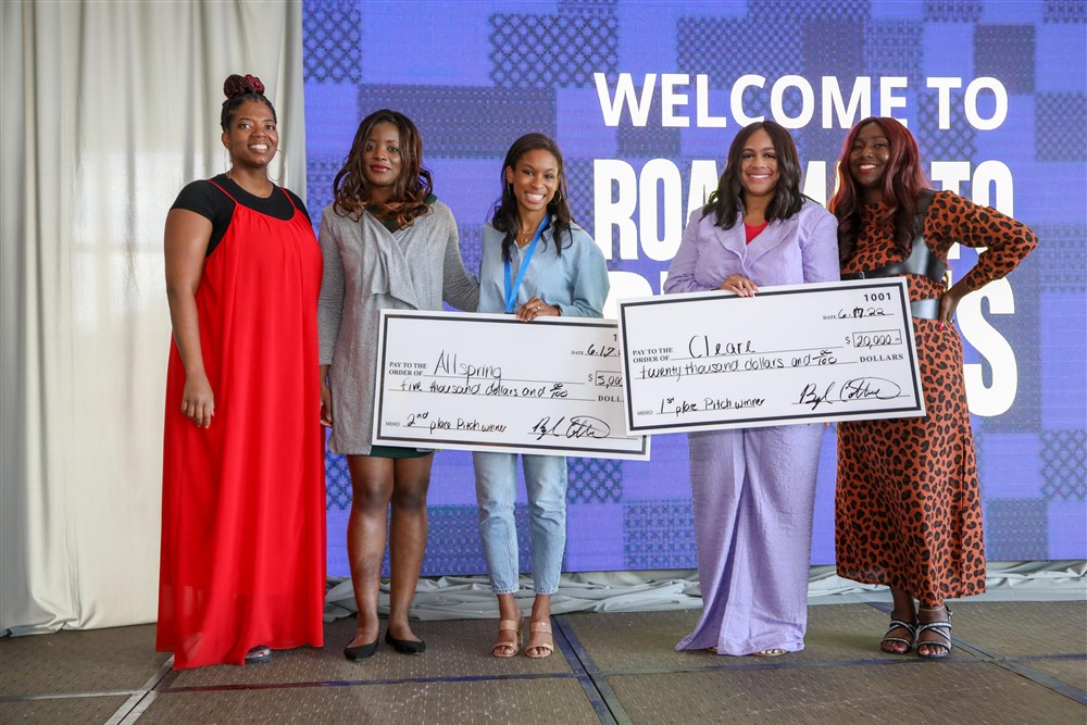 BWTalkTech's tweet photo. We're so proud to announce our 🥇 and 🥈 place #RTB22 Pitch competition winners!

Our 1st place winner of $20K💰 goes to Tisia Xiare Vere Saffold of @getcleare! 

Our 2nd place winner of $5K💸 goes to Erin Rowe of @tryallspring!

Congratulations ladies💜 https://t.co/XA5iRyjMO7