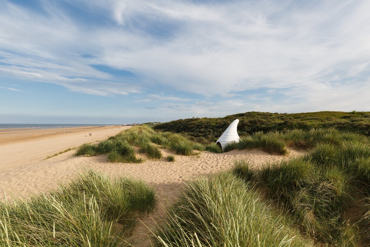 EastLindseyDC's tweet photo. #Mablethorpe beach has been named as one of the best in the country by The Times, appearing third on their list of '#BestBeaches2022 in the East of England' thanks to our dedicated Neighbourhoods' staff and volunteers who maintain it on a daily basis  https://t.co/Iu1fiCXs4e https://t.co/6fViEk5pC3
