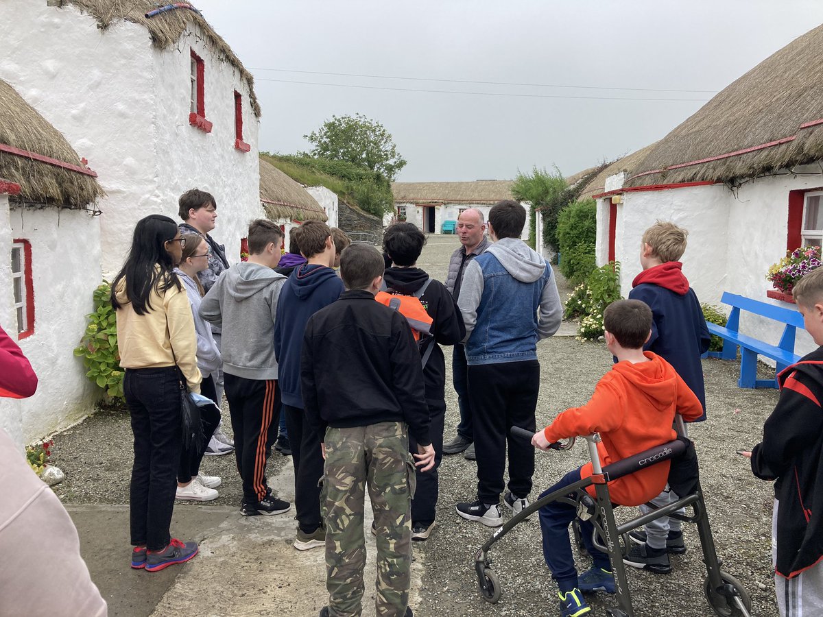YouthWorkatCT's tweet photo. 🌞TBUC Synergy Camp-Day 2🌞
We had a fantastic trip to Doagh Famine Village.We learnt about life in old Ireland, the famine and the troubles and seen an Orange Hall. The best parts were definitely the Safe House and the Haunted House.
We also had a quick trip to the beach nearby! https://t.co/6mUXpHFhrE