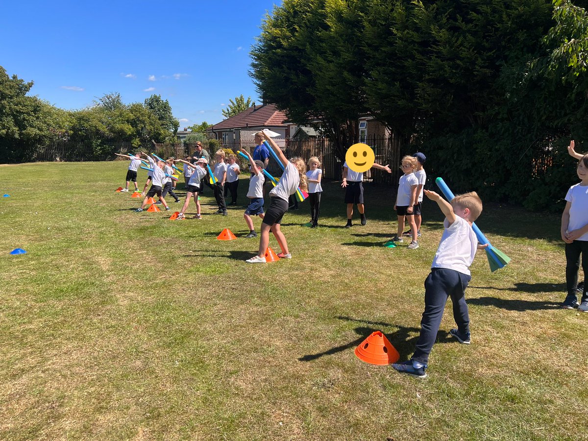 MFinfantschool's tweet photo. Turtle class enjoyed their PE in the sunshine this afternoon as they practised their javelin skills. They learnt different techniques to master throwing the javelin further. #mfpe #turtleclass https://t.co/a7LBJlcxVv