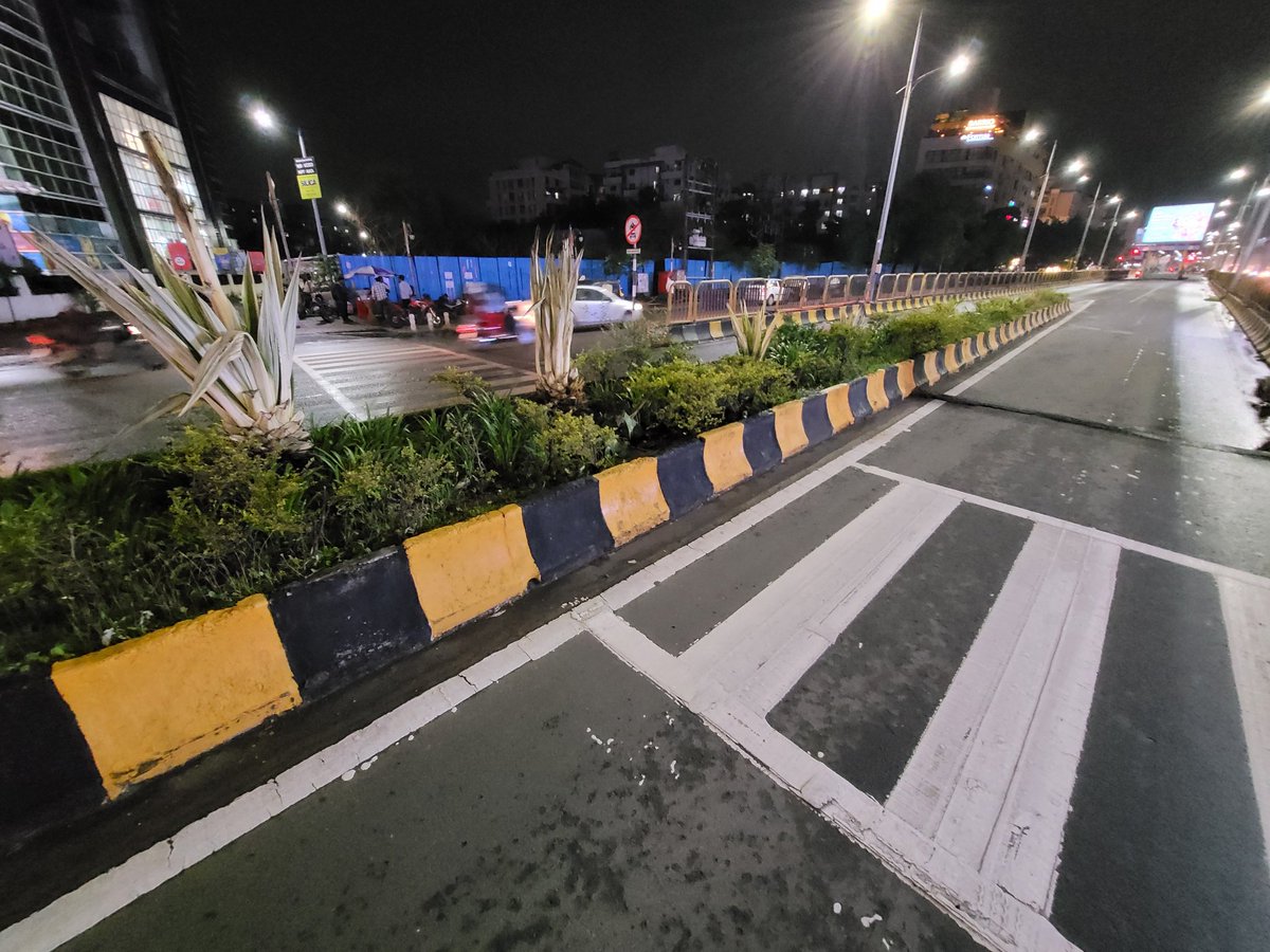 arijitpatra94's tweet photo. Design of the year! 😶
#design #road #pune @pcmcindiagovin #poona #people #designoftheyear #bestdesign https://t.co/JF1H8gqIKL