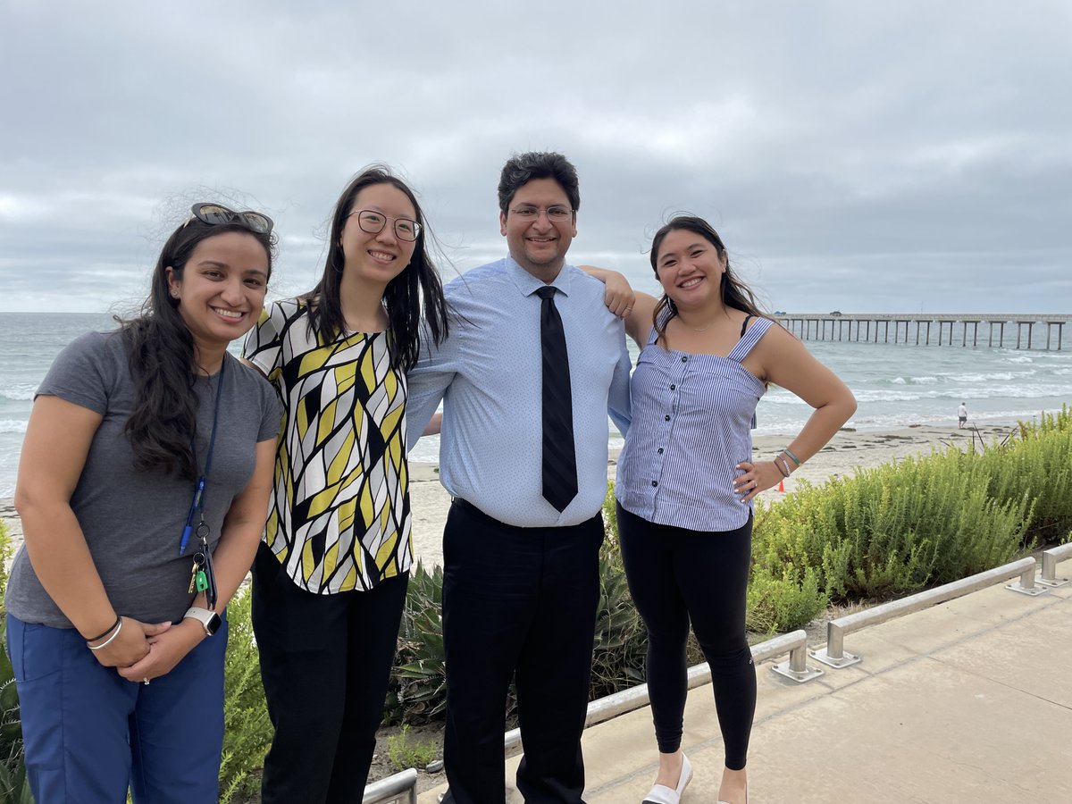 UCSDGeriGeroPal's tweet photo. Welcome to our new Geriatrics Fellows of 2022-2023!! Mai-Anh Dam, Belicia Ding, and Karun Singla 👏 We are thrilled to have you! (📸 with @RoopaliGuptaMD and Anjoulie Pujji) #UCSDGeriatrics #GeriatricsFellow 

Read more about the new fellows here: https://t.co/ugC41vjVJs https://t.co/0bVpTlt3Gj