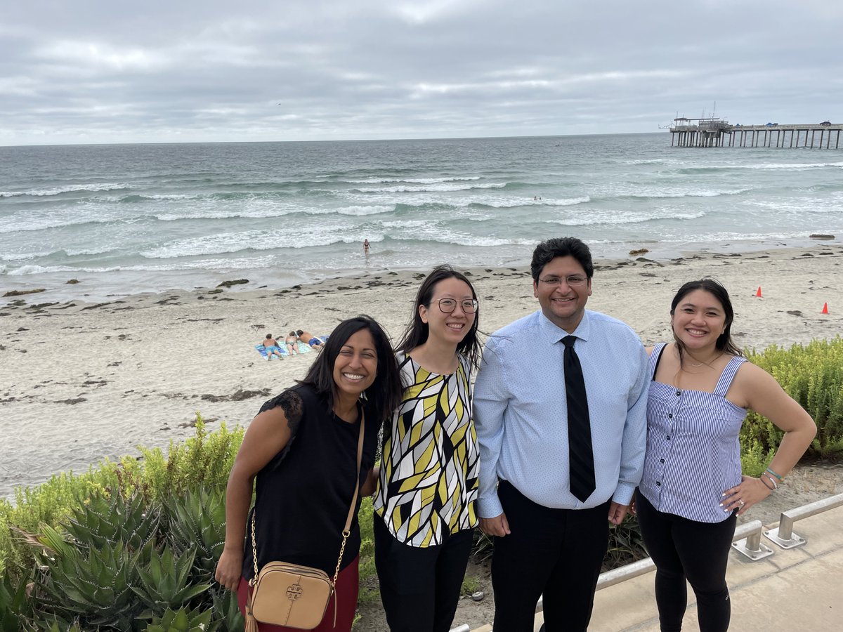 UCSDGeriGeroPal's tweet photo. Welcome to our new Geriatrics Fellows of 2022-2023!! Mai-Anh Dam, Belicia Ding, and Karun Singla 👏 We are thrilled to have you! (📸 with @RoopaliGuptaMD and Anjoulie Pujji) #UCSDGeriatrics #GeriatricsFellow 

Read more about the new fellows here: https://t.co/ugC41vjVJs https://t.co/0bVpTlt3Gj