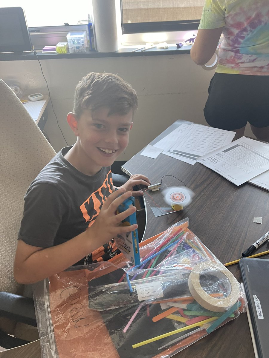 Ambur Bolling tweet media