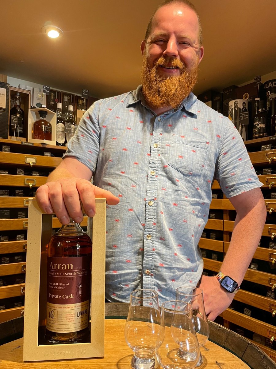 No wonder @bigairch is smiling, our latest single cask release is an absolute belter! A 16yo 2nd Fill Calvados Cask from @Arranwhisky bottled at 53.2% producing 249 extraordinary bottles. 'It reminds me of my ideal autumn garden...' luvians.com/shop/whisky/ar… #tastedlovedchosen