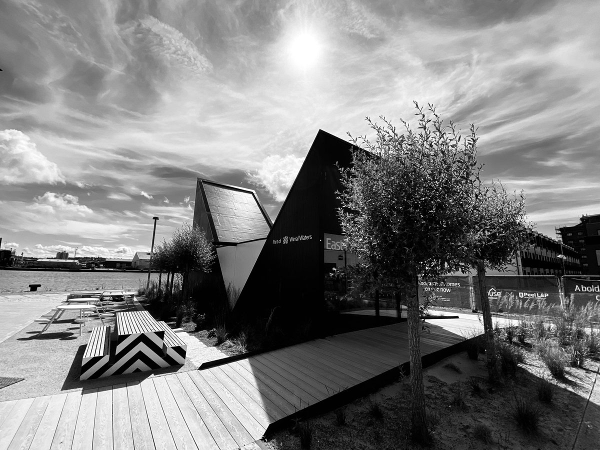 Andrew Thomson tweet media