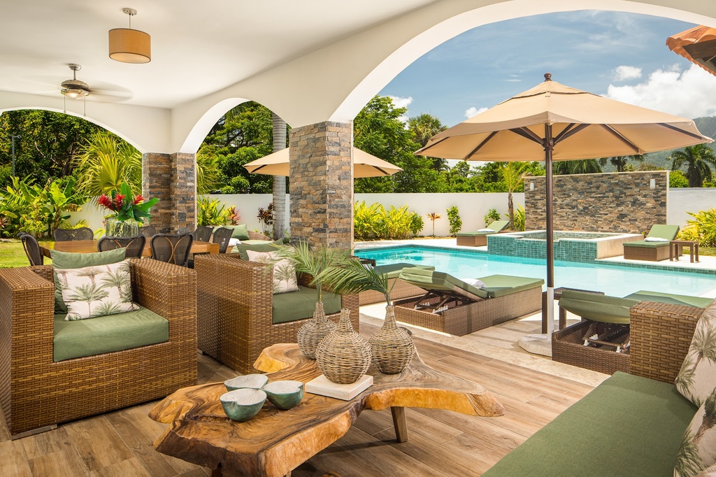 LifestyleHVC's tweet photo. Need vacay plans? We've got you.

Tag who you want to go on holiday with below!

#romanticgetaway #lifestyleholidays 
#lhvc #visitdrnoow https://t.co/B2zjL8ViLj
