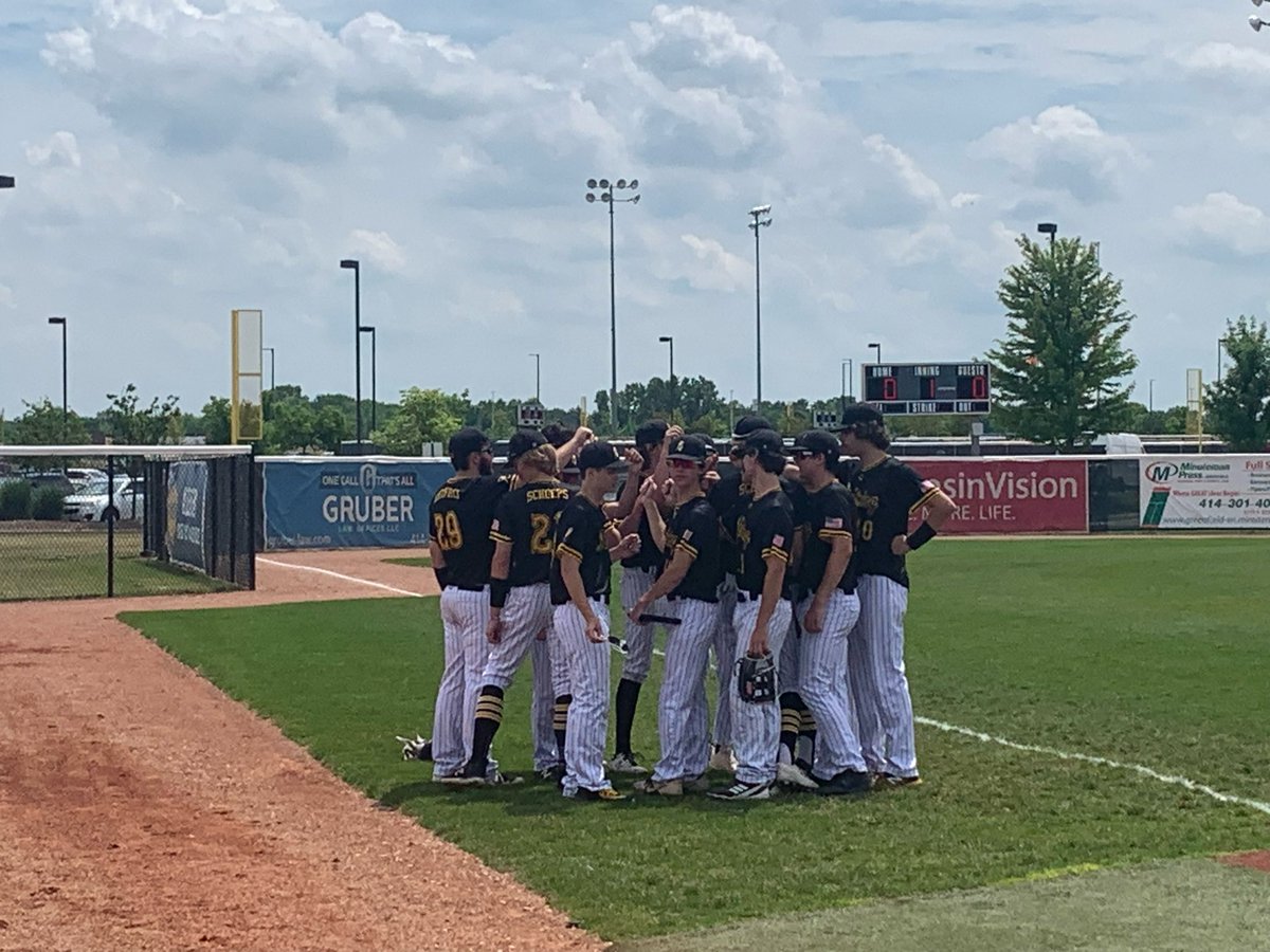 We showed up ready to play and beat LCBLegends17U 10-1. <a href="/ILlightning/">Illinois Lightning</a> 
<a href="/kaiden_herman/">Kaiden Herman</a> 3IP, 3H, 1R, 3K -W (2-3 w/2RBI)
<a href="/ThomasB3411/">Thomas Beardman</a> 2IP, 2H, 3K (1-3 1RBI)
<a href="/JakeHall1881/">Jacob Hall</a> 2-3 RBI SB
<a href="/Matthewberner3/">Matthew berner</a> 2-3 2RBI
<a href="/jschott155/">James Schott</a> <a href="/wbartels26/">Will Bartels</a> <a href="/ethanschoeps21/">Ethan Schoeps</a> all with Hits/RBI <a href="/AnthonyGliffe/">Anthony Gliffe</a>