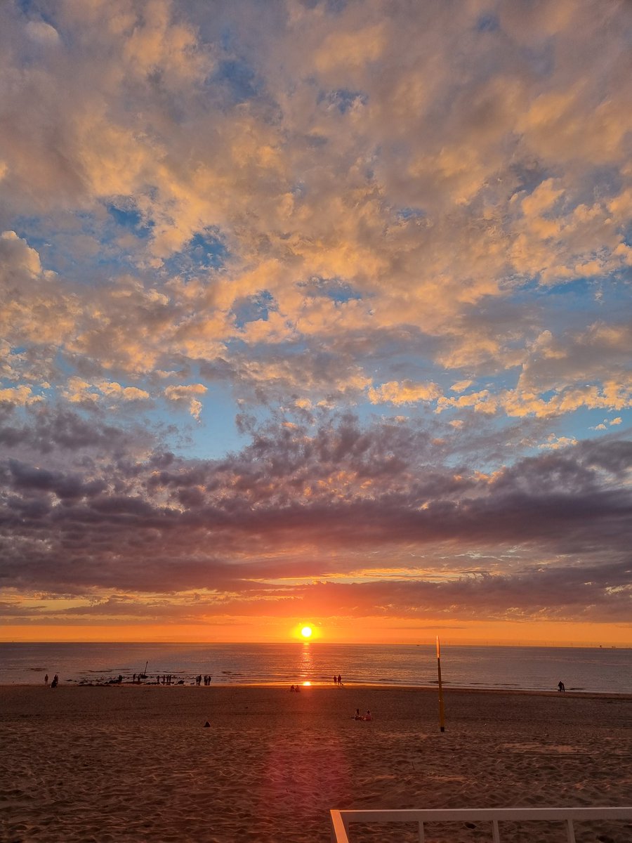 Prachtige zonsondergang Kijkduin