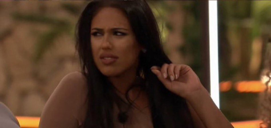 annie_molloyx's tweet photo. JACQUES YOUR A LIAR ACTRESS GET THE FUCK OUT #LoveIsland https://t.co/FIaDX8waeF