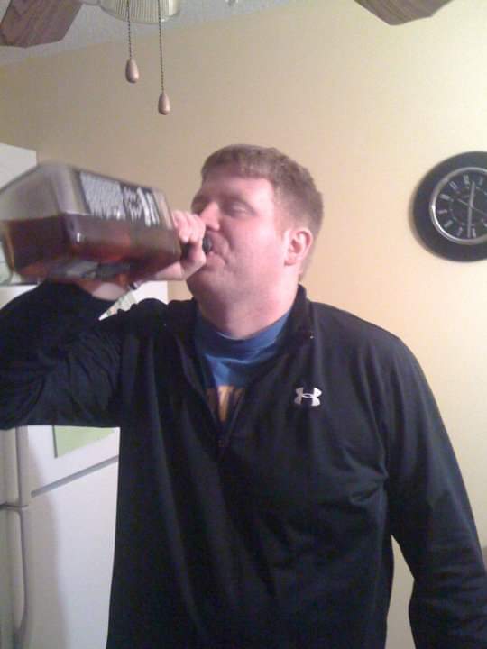 TomChillstrom's tweet image. @Shankeubanks @BryceJordyn24 and @The2Count y'all really think I'm scared of the drinking abilities of @Malice_Monster? I'm only scared of the next day's hangover.
#TopShelf #2Count #TopShelfLife #GingerProblems #ComedyLife @MADHOUSESLAMS @ravenluke #Drinking #JackDaniels