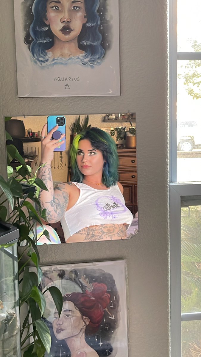 winemom_0's tweet photo. Played Touch Tank while taking these bc it’s my current hyper-fixation song (yes you did need this information) https://t.co/8zzCOmJWbT