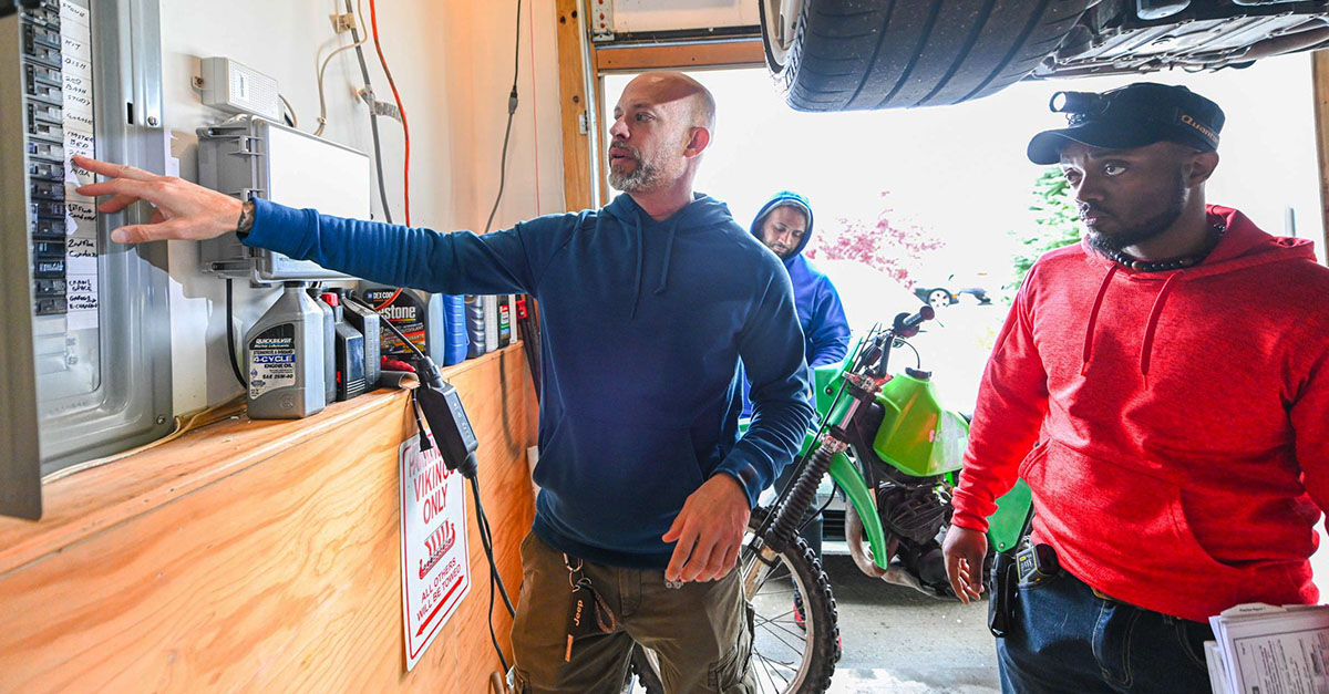 AHIT has been training new inspectors for over 28 years and we have what it takes to be ready Day 1 as a new inspector. Just ask Joe! Join our FREE webinar! 

Tuesday July 26th 7 PM CT
Save your seat >>> bit.ly/3ItOHej

#homeinspection #homeinspector #homeinspectorjoe