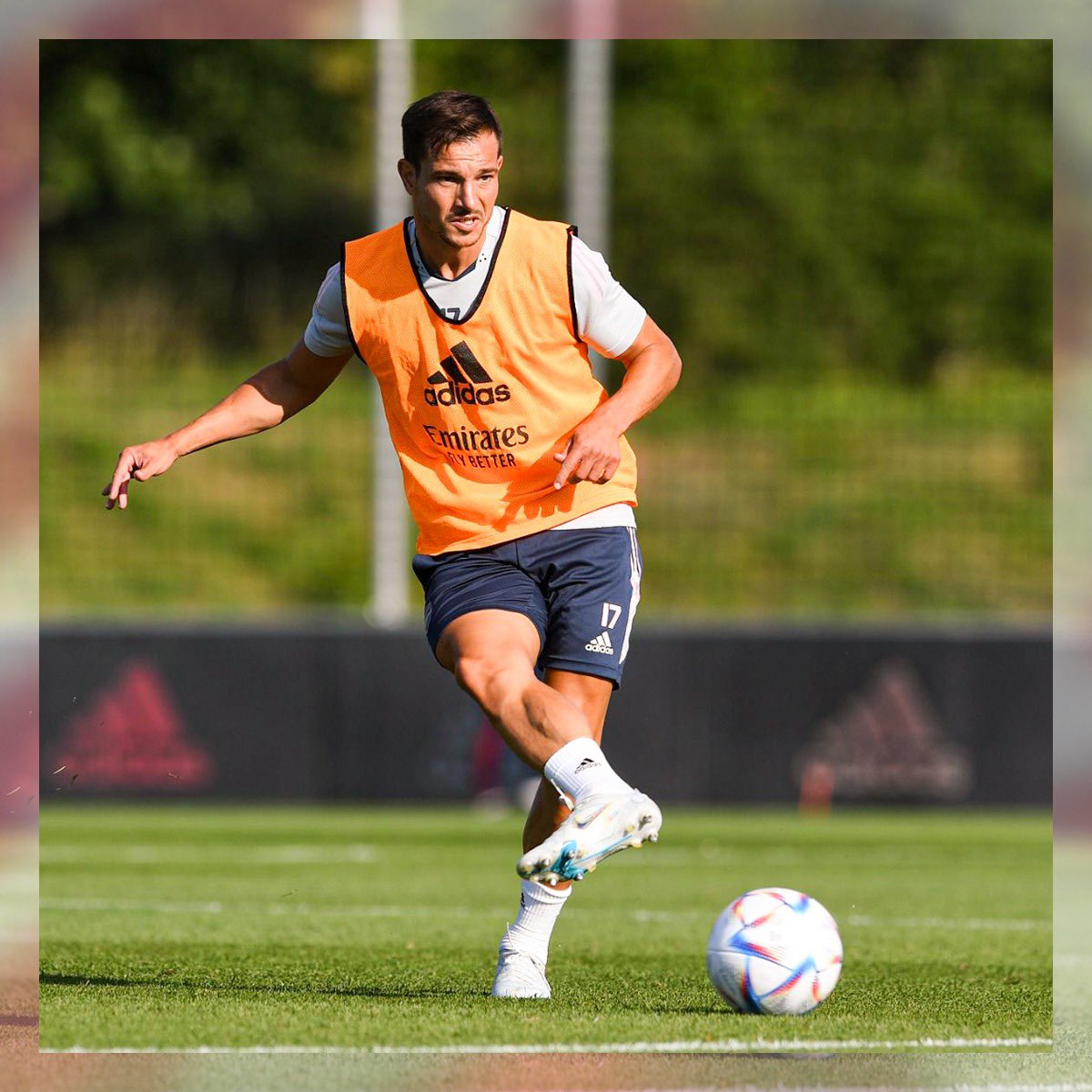 Cédric Soares tweet media