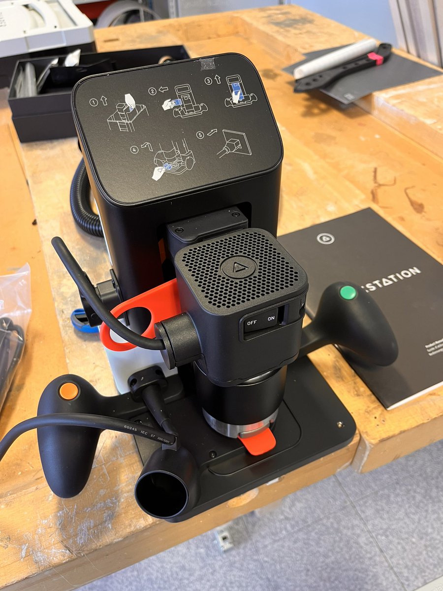 kerry_truman's tweet image. this has been sat around in its box for way too long now.. it’s time to get it out for a test drive and see what things can be done with it.. anyone out there got one going on..!? @Maker_of_Things #newtoys #makingstuff #MakersHour #ShaperTools 😀🙌