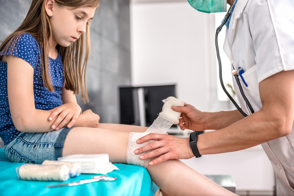 DiscoverNursing's tweet photo. Have you heard of the specialty, wound care nursing? 👩‍⚕️🩹Before you become a wound care nurse, you’ll need at least an associate’s degree in nursing. Begin your nursing journey by using https://t.co/0UpvhotTod to find a school that offers this program near you! https://t.co/33OVurcIkA