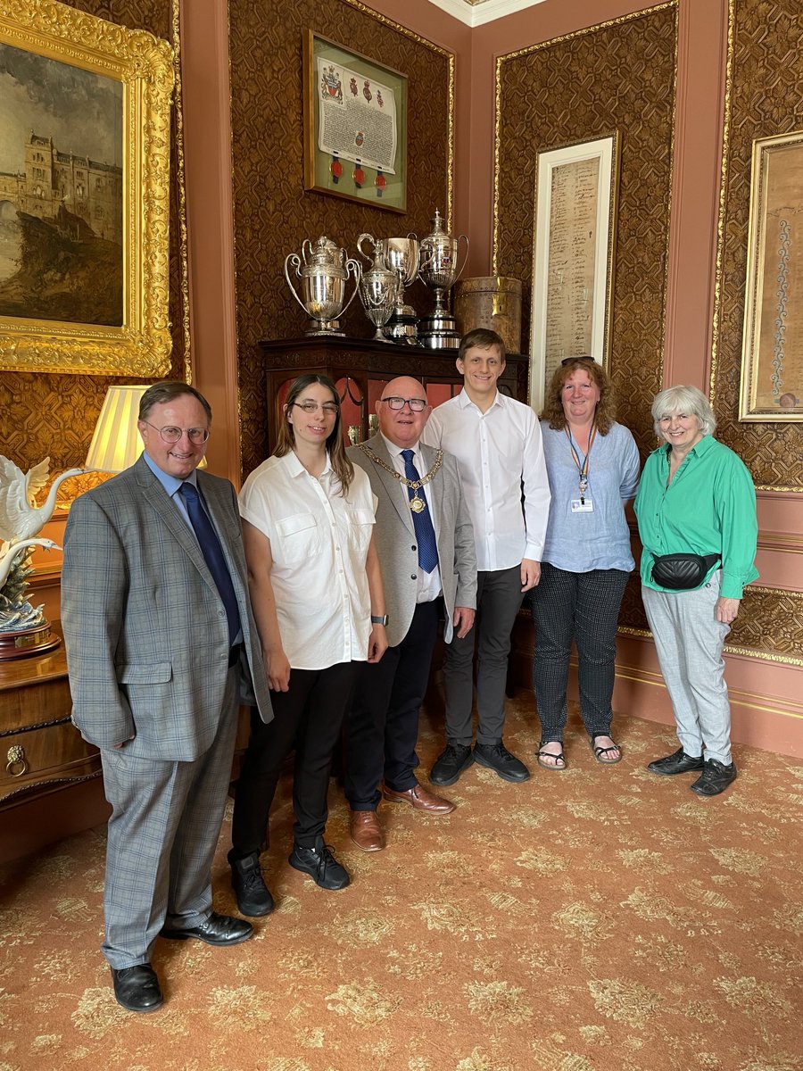 MayorBath's tweet photo. @BathCollege Finally the delayed visit by Sam Honey the Mayors Exceptional Achievement Award 2021. @JunePlayer1 Good to hear of his progress and meet with his family and friends. @ProjectSEARCHHQ #college #allequal #workpaysoff #strive #thisguycan https://t.co/LvTHOPIxZY