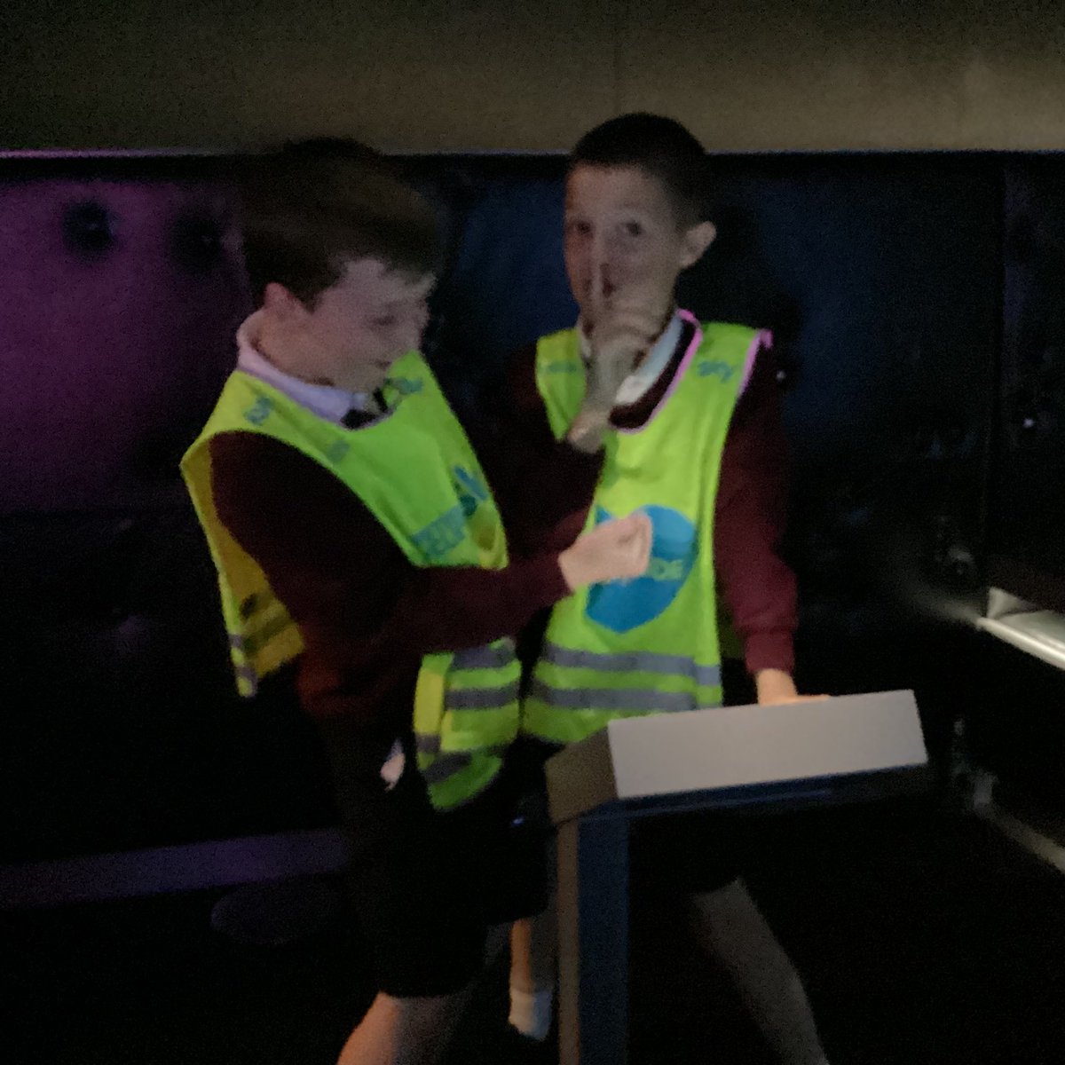 AllSaintsTraff's tweet photo. Year5 blasted 🚀off to @jodrellbank today. 🪐We learnt so much about the Universe, the Constellations, Telescopes🔭 & Space Exploration. 🛸👽We even went shopping! #Y5OnTour, #NoLittleGreenMenYet, #Space, #TheFutureOfScience https://t.co/EaqMXAhydQ