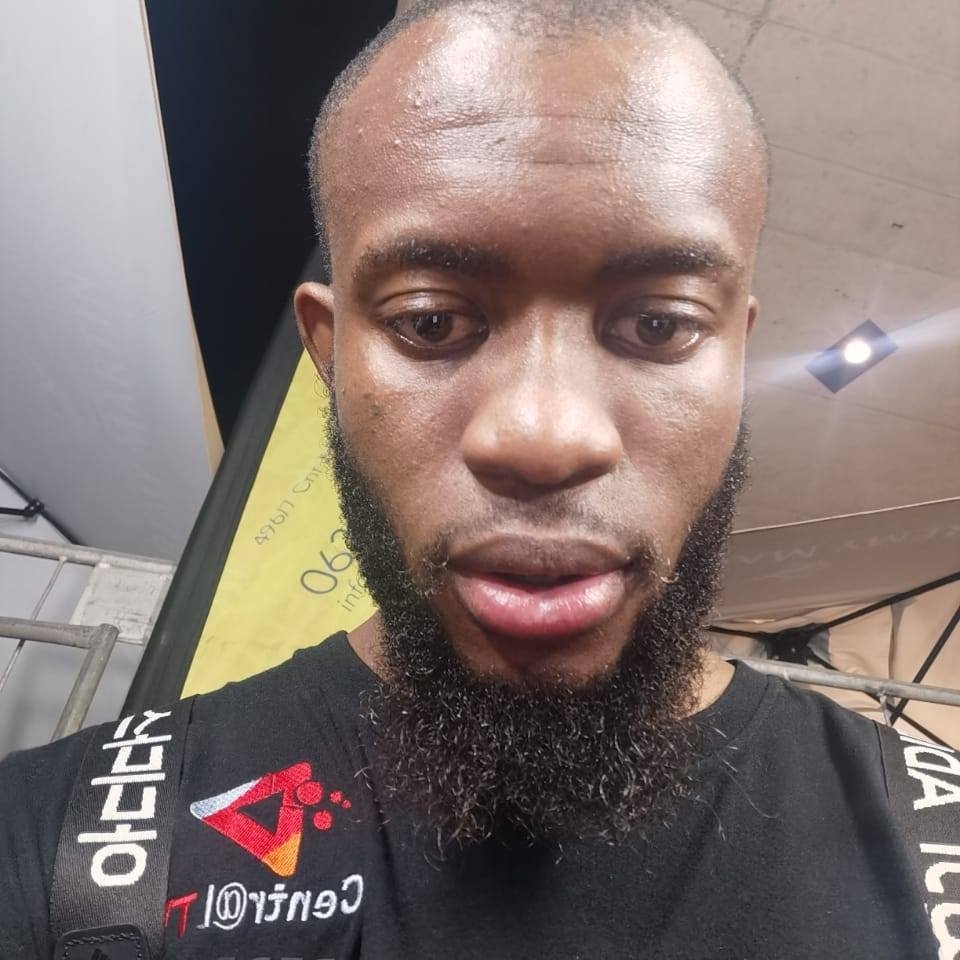 GiftMapena's tweet image. #NewProfilePic