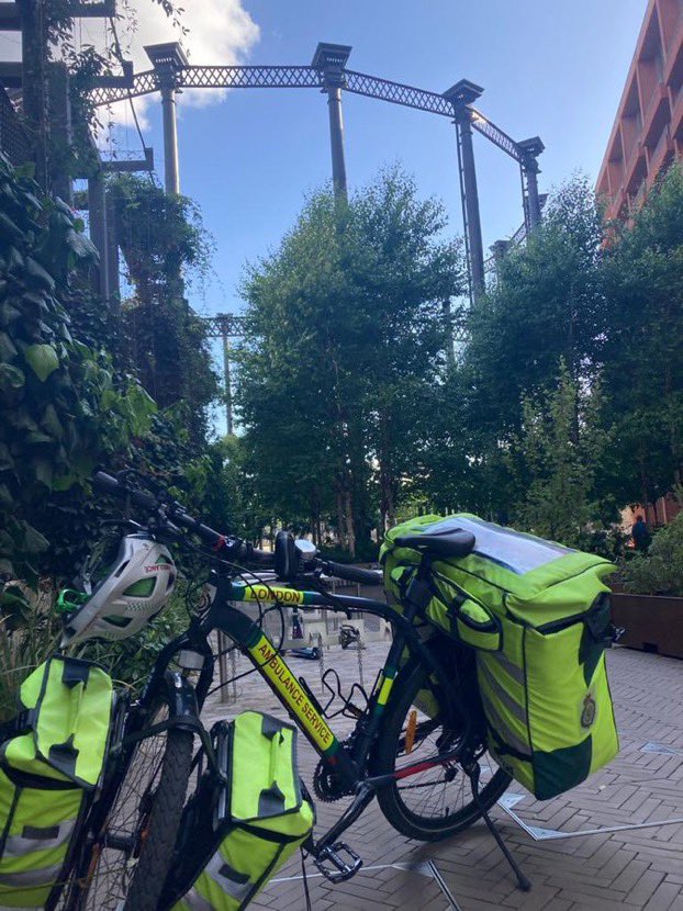 London Ambulance Service tweet media