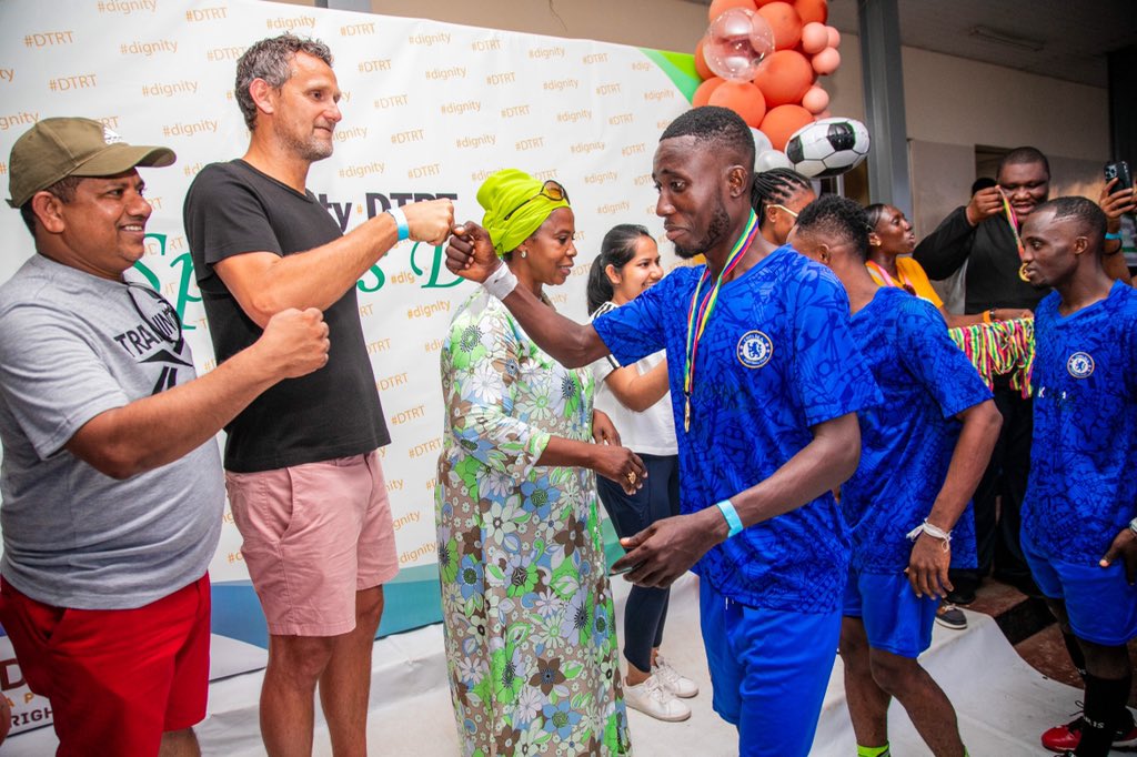 DTRT_apparel's tweet photo. It was also a day for everyone to enjoy themselves and relax.
The winners didn’t just receive trophies &amp; bragging rights, they also received medals &amp; cash prizes. 

Madam Salma Salifu, Marc Hansult &amp; Wasantha Perera presented these rewards to the associates. https://t.co/XDNdE3fdvv