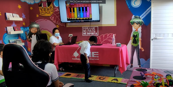 INE_Chiapas's tweet photo. #SabiasQue el #Distrito03Ocosingo del #INEChiapas cuenta con una #Ludoteca!👩👦🎲🧩🪁
Niñas y niños a través de la tecnología, el juego y la lectura pueden conocer como la #democracia forma parte de su vida cotidiana, inculcando valores democráticos, además de fomentar la lectura https://t.co/6ZmfsXwRaw