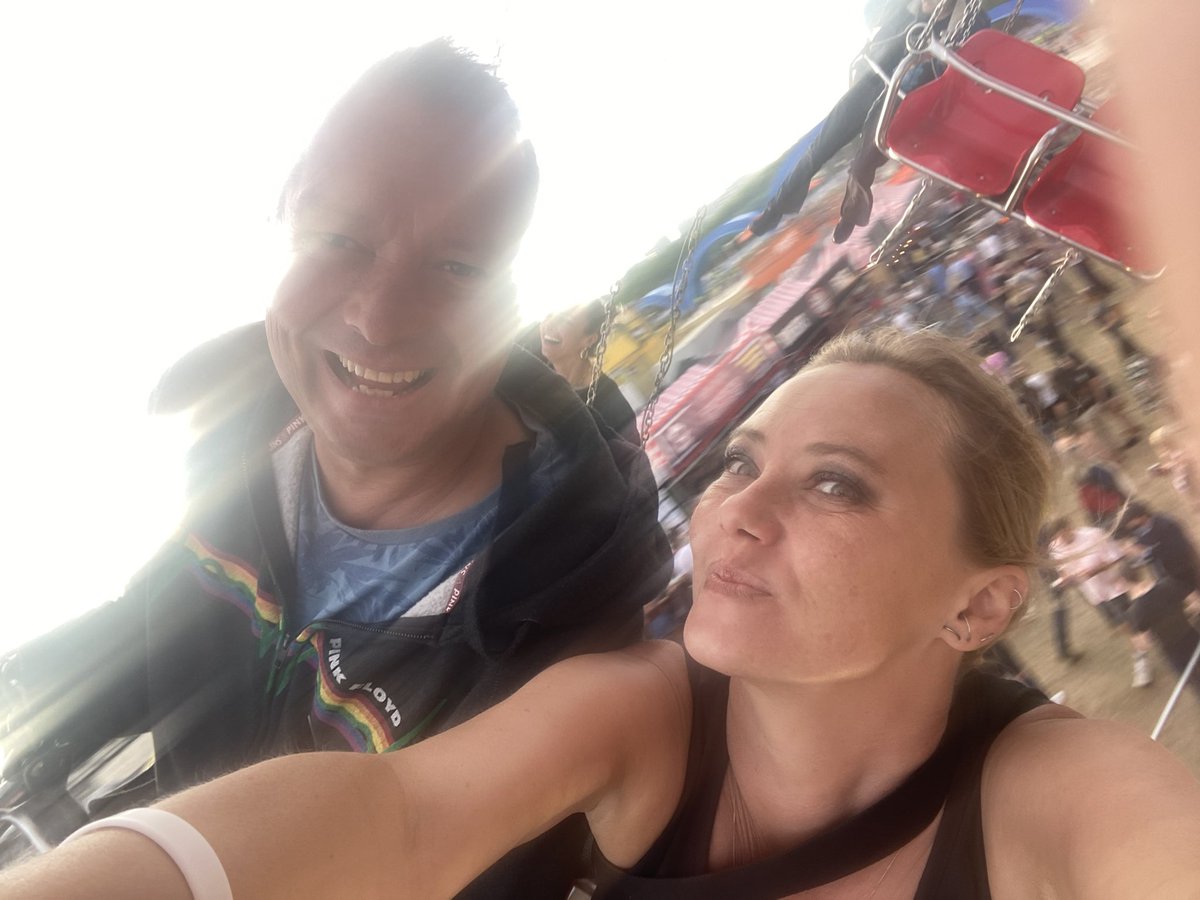 Lil_Bolicious's tweet photo. Awesome time with the fam and friends @BSTHydePark @RollingStones 
Can’t believe they played my namesake ‘Angie’ my parents bloody loved it! X https://t.co/LMNc0rvodF