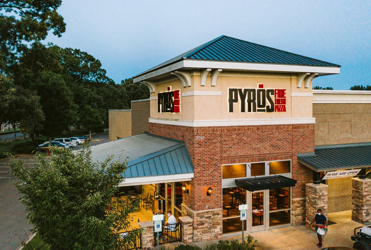 PyrosPizza's tweet photo. MAJOR heart eyes views over here 😍 #PyrosPizza #FireFresh https://t.co/7NdWegiKdu