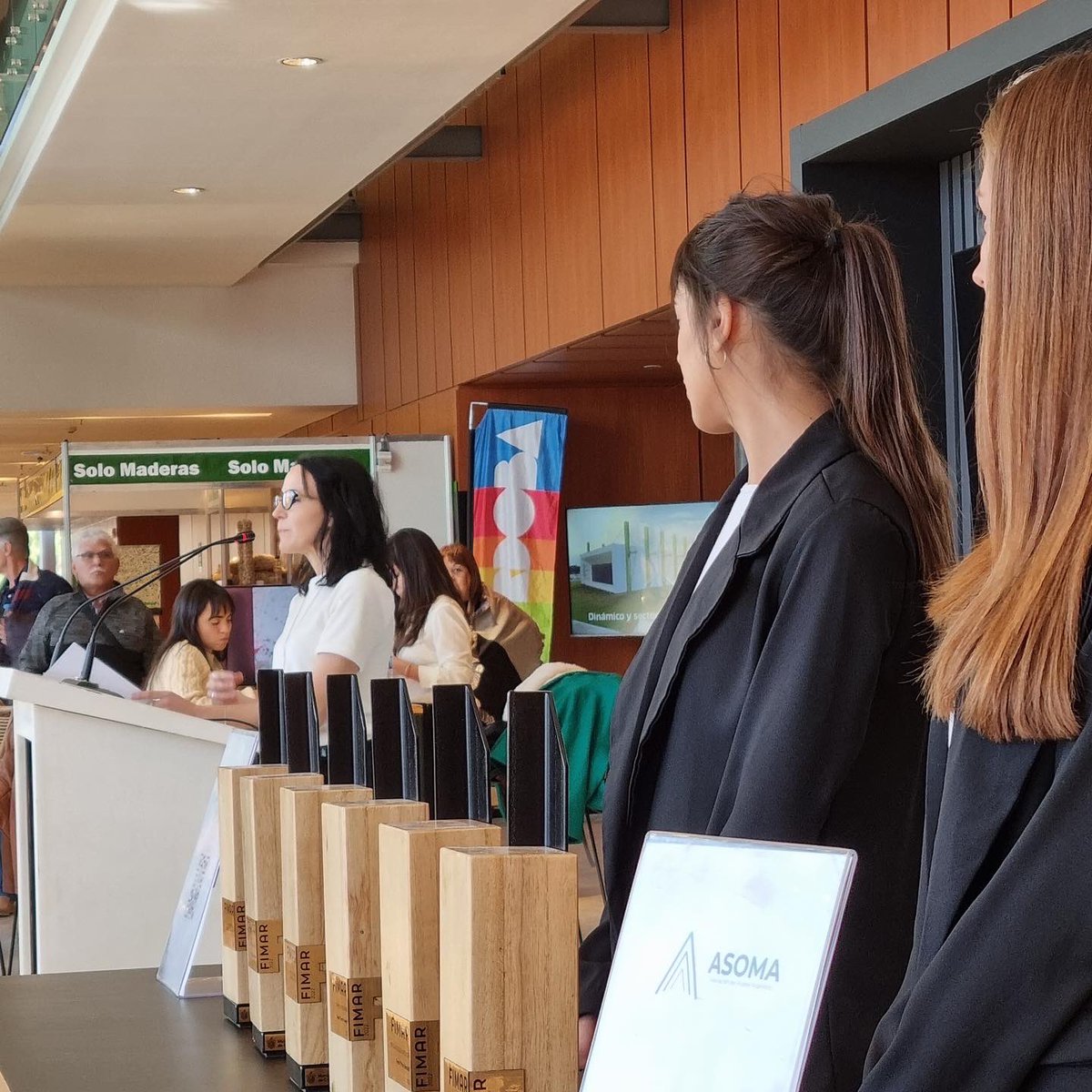 juanpinglese's tweet photo. La Cámara de Madera, Mueble y Equipamiento de Córdoba (CAMMEC) me invitó a participar de la 16º edición de la Feria Internacional del Mueble Argentino (FIMAR). https://t.co/6tgxc039ZK