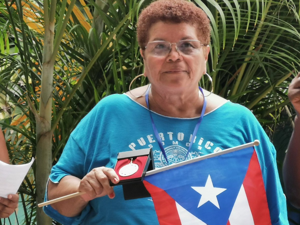 ArzuagaReyes's tweet photo. Hoy, jornada solidaria en #SantiagodeCuba. Las delegaciones caribeñas ratificaron el apoyo a nuestro pueblo, contra del recrudecido bloqueo impuesto por el gobierno de EEUU y sus campañas mediáticas. Acordaron celebrar en 2023 el Encuentro de solidaridad con #Cuba #CubaPorLaPaz https://t.co/ZjYJHhG3uY