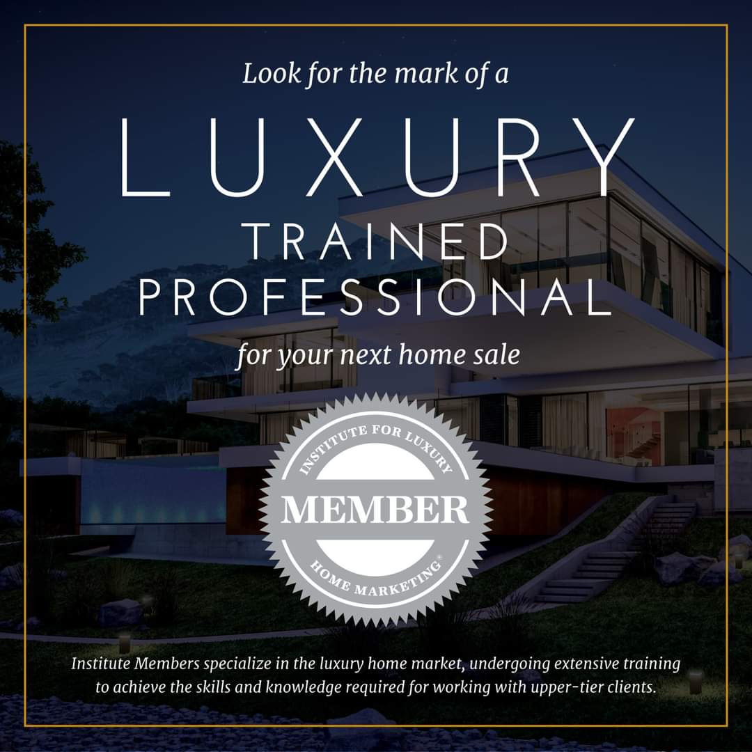 Nerdy girl coming through! 🤗
#home #luxury #luxurylifestyle #luxuryhomes #realestate #invest #lifestyle #realtorsofinstagram #realtorlife #nwi #nwirealestate #realtor #luxuryhome #luxuryhomemarketing #marketing #digitalmarketing #nerd #nerdygirl #realestateadvisor #realestate